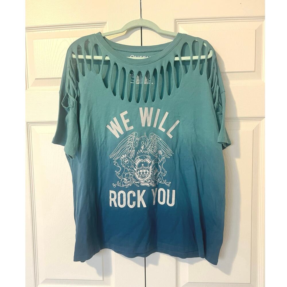 Official Queen Merch plus size top 1x